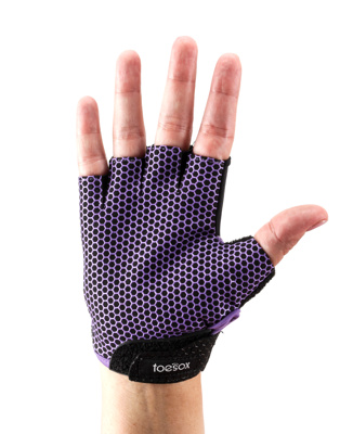 Grip Gloves in Light Purple