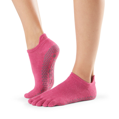Full Toe Low Rise - Grip Socks in Raspberry