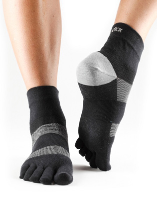 Minnie - Sports Socks in 4am Black