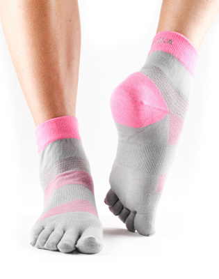Minnie - Sports Socks in 4AM Flush