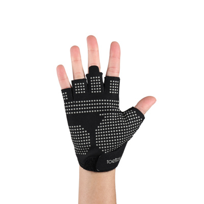 Training Grip Gloves in Black - ToeSox - Mad-HQ