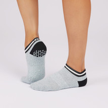 Cora - Grip Socks in Mirage Heather